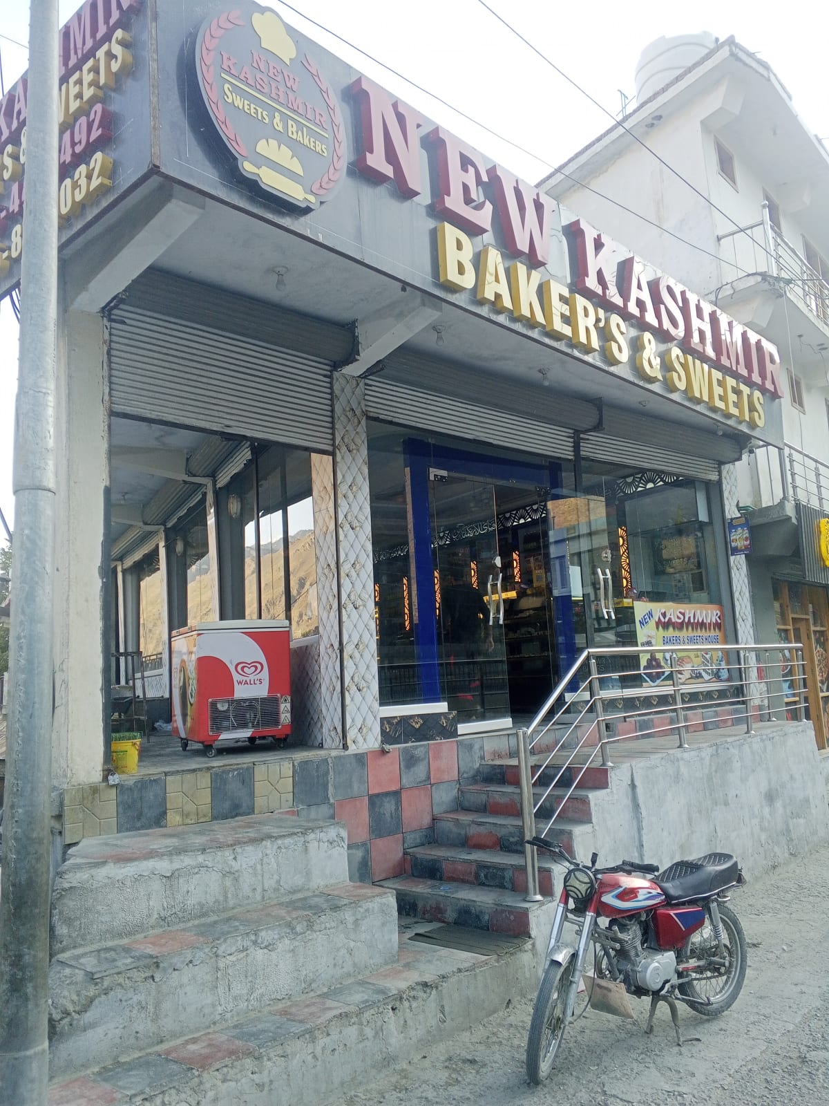 New Kashmir Bakers & Sweet Chitral — photo