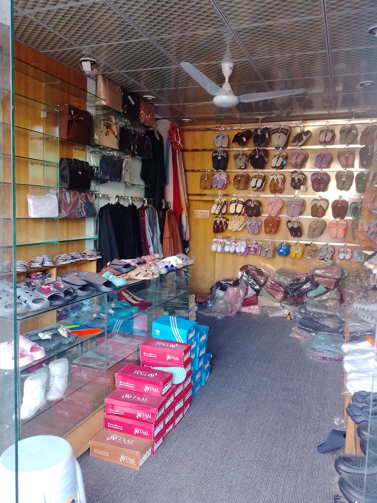 BM Boot Moot Chitral — photo