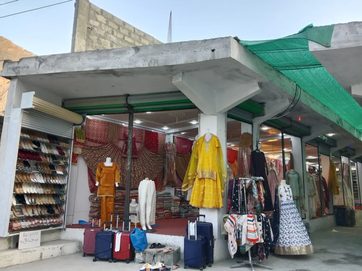 Anar Kali Shopping Centre Chitral — photo